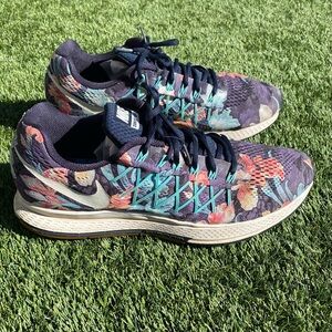 NIKE AIR ZOOM PEGASUS 32 Photosynthesis 724380-401 Obsidian Floral Mens SZ 10.5